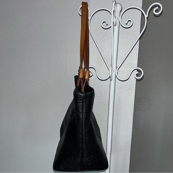 Dooney & Bourke Black Leather Grommet Shopper style - Picture 4 of 11